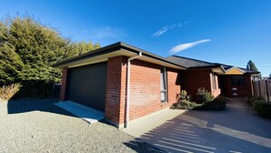 Front of property - Anglers Retreat (Lake Tekapo)