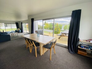 House, 2 Bedrooms | In-room dining - Tekapo Tussock (Lake Tekapo)