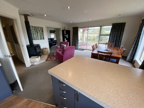 In-room dining - Sam's Place (Lake Tekapo)