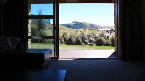 Unclassified image, 1 of 19, button - Sam's Place (Lake Tekapo)