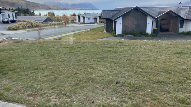 Property grounds - Southholm (Lake Tekapo)