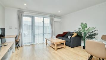 Apartemen, 1 kamar tidur | Area keluarga | Smart TV, Netflix, dan layanan streaming