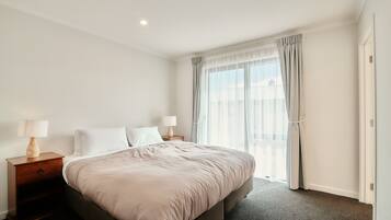 Apartemen, 1 kamar tidur | 1 kamar tidur, setrika/meja setrika, Wi-Fi gratis, dan seprai linen