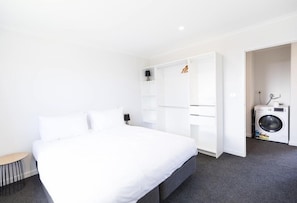 Dúplex, 3 habitaciones | 3 habitaciones, cunas gratuitas, wifi gratis y ropa de cama 