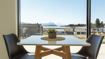 Ferienhaus, 1 Schlafzimmer | Essbereich im Zimmer