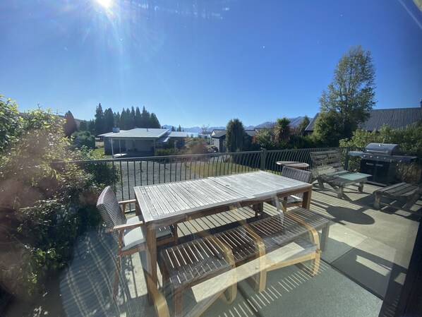 House, 5 Bedrooms | Balcony - The Bach (Lake Tekapo)