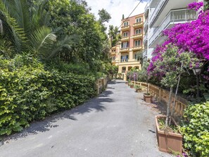 Exterior - Attractive Apartment in Sanremo With Terrace (Sanremo)