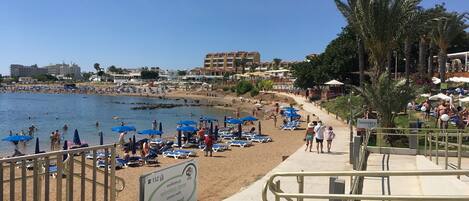 Villa, 3 Bedrooms, Private Pool, Garden View | Beach