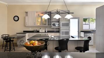 House, 3 Bedrooms, Smoking, Patio | Interior