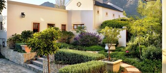 Petit Plaisir is a Romantic Self-catering Cottage on the Side of the Village no1