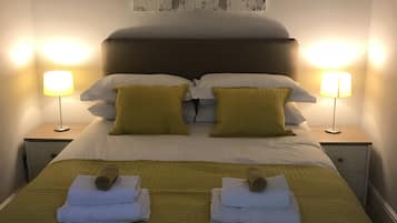 2 bedrooms, desk, iron/ironing board, free WiFi