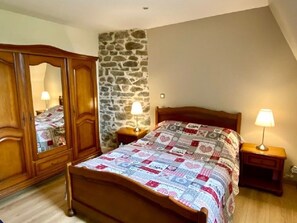 4 bedrooms, desk, iron/ironing board, WiFi - Detached house la pave (Saint-Donat)