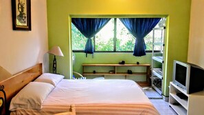 Apartment, 1 Bedroom, Smoking, Patio | 1 bedroom