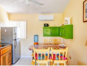 Apartment, 2 Schlafzimmer, Raucher, Terrasse | Speisen