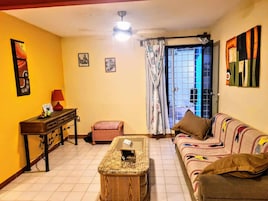 Apartamento, 1 habitación, fumadores, patio | Comedor