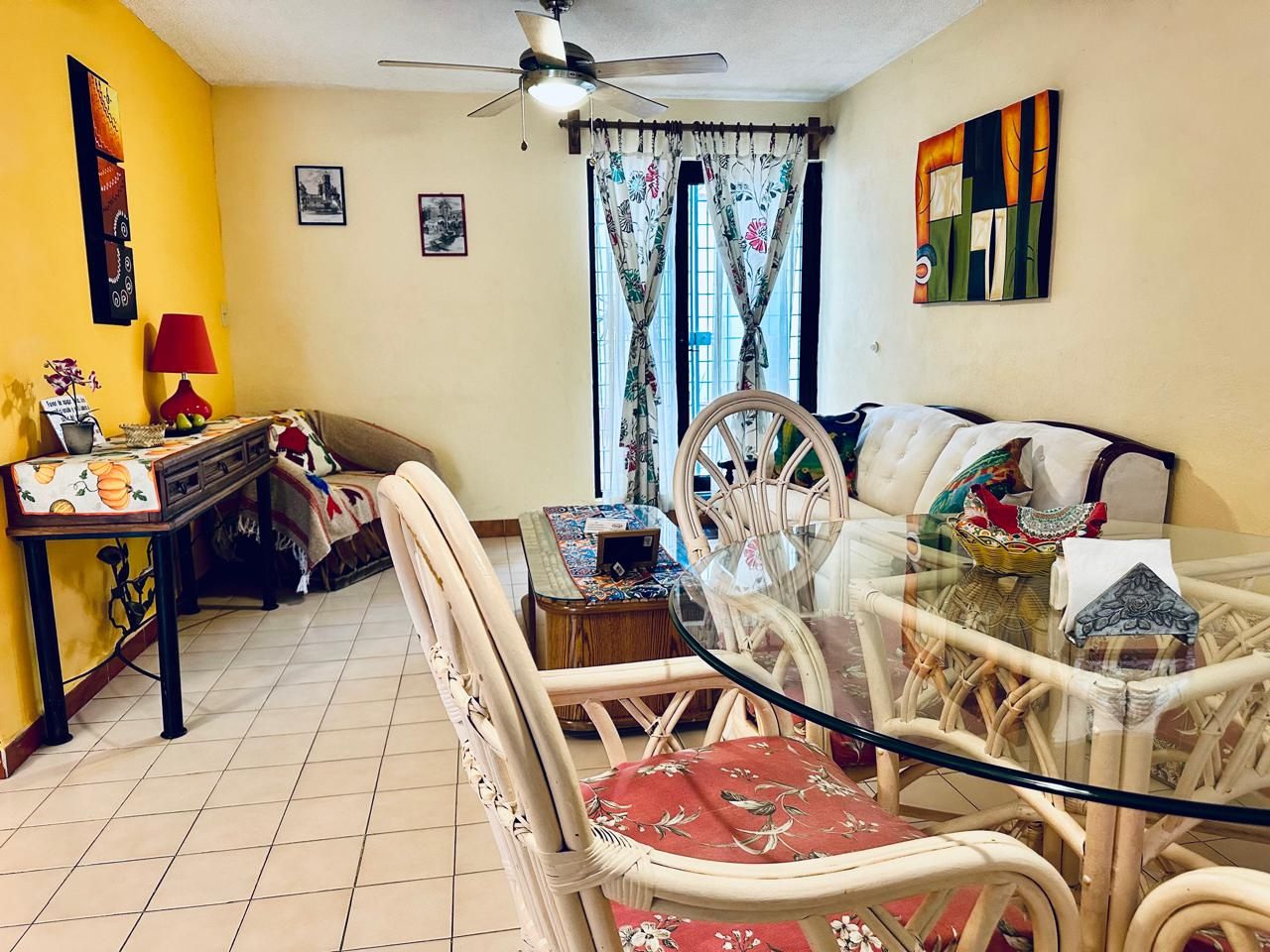 Apartment, 1 Bedroom, Smoking, Patio | Dining room