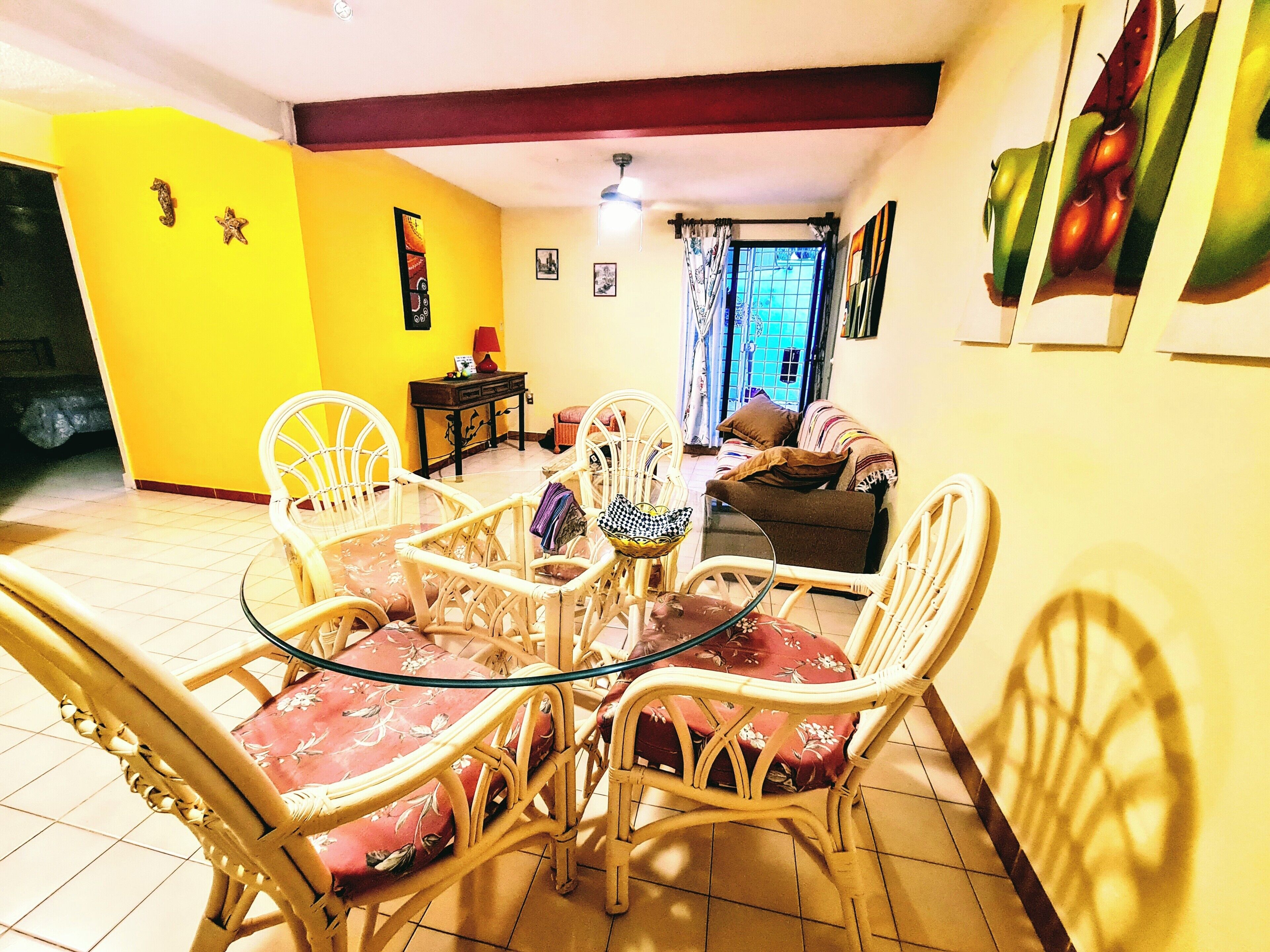 Apartment, 1 Bedroom, Smoking, Patio | Dining room