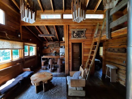 Cabaña Rústica 2 Maravillosa,con Troncos Nativos, con Orilla de Río Trancura