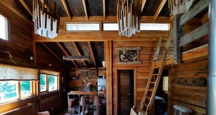 Cabaña Rústica 2 Maravillosa,con Troncos Nativos, con Orilla de Río Trancura