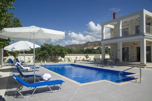 Villa, 4 Bedrooms, Smoking, Private Pool | Exterior