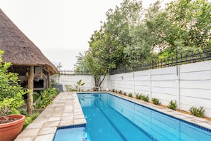 Appartement, 2 chambres, fumeur, balcon | Piscine