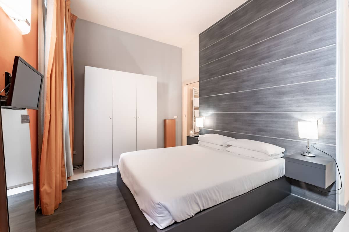Klassiek appartement | 1 slaapkamer, hypoallergeen beddengoed, een kluis op de kamer