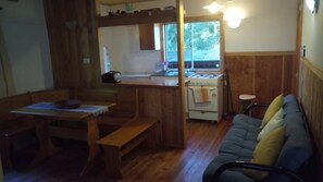Dining - Room-cabaña Hualle con hot tub Exclusivo (Panguipulli)