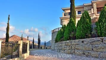 Villa, 5 Bedrooms, Smoking, Private Pool | Property grounds
