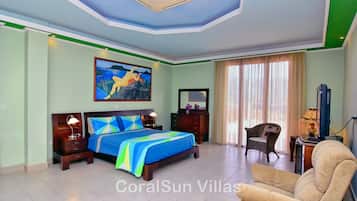 Vila, 5 quartos, para fumantes, piscina particular | 5 quartos, berço de viagem