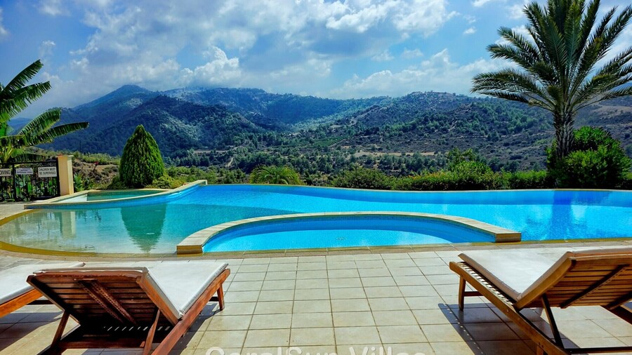 Amazing Luxury Villa, Enormous Heated Pool Jacuzzi, Gym, Games Room In Paphos,