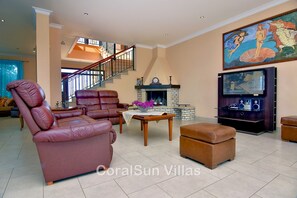 Villa, 5 Bedrooms, Smoking, Private Pool | Living area