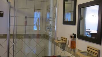 Apartment, 1 Bedroom | Bathroom