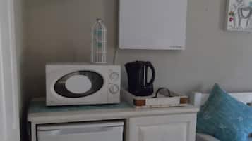 Room, 1 Bedroom | Interior