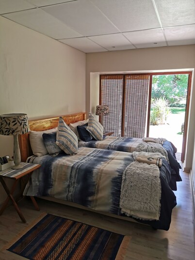 Cozy Triple Room With King Sized bed and Single Bed, Near Bloemfontein