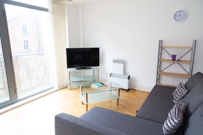 Apartment, 2 Bedrooms | Living room