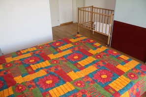 Leilighet, 2 soverom, tilgjengelighetstilpasset, røyk | 2 soverom, strykejern/-brett og sengetøy