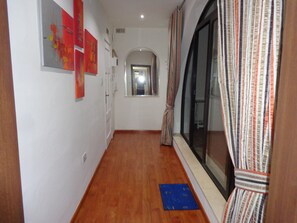 Apartment, 2 Bedrooms, Smoking, Balcony | Interior