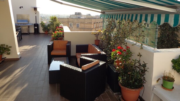 Unclassified image, 1 of 27, button - Lovely Penthouse With Private sun Terrace Between Valletta and Sliema (Ta' Xbiex)