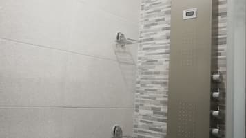 Apartment, 1 Bedroom, Smoking, Balcony | Bathroom shower