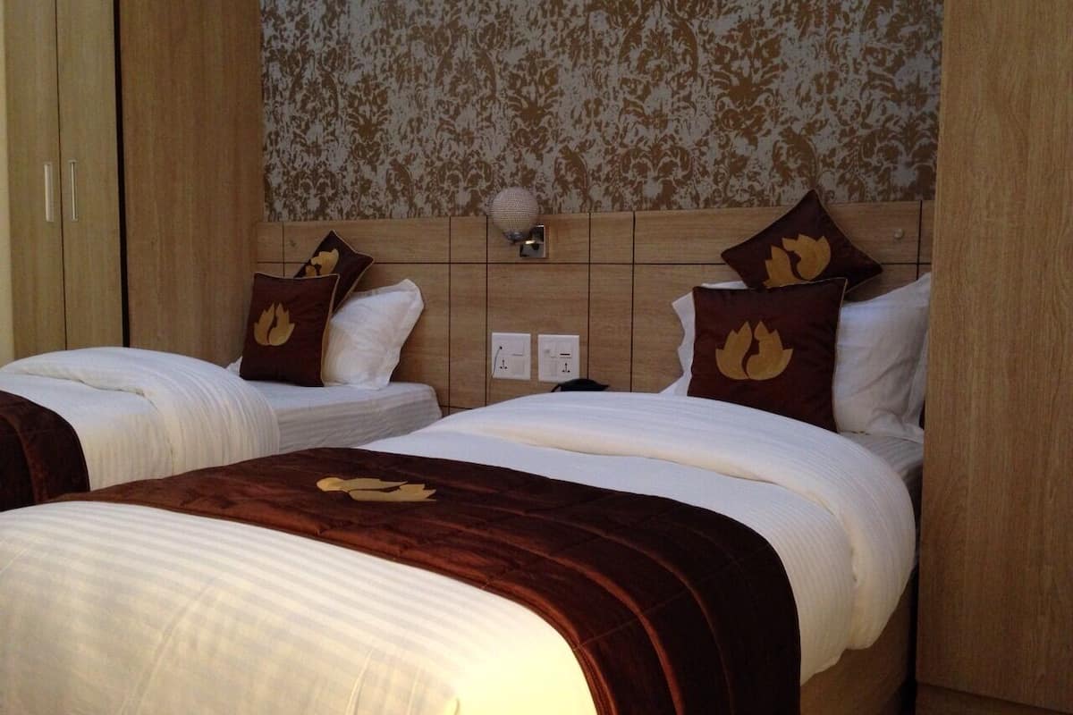 Superior Double or Twin Room | WiFi (free)