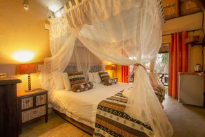 Nhà, 6 phòng ngủ, hút thuốc, hồ bơi riêng | 6 phòng ngủ, bàn ủi/dụng cụ ủi quần áo, bộ trải giường 
