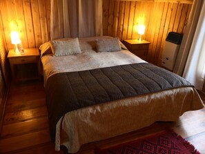 Zimmer, 4 Schlafzimmer, Raucher, eigener Pool | 4 Schlafzimmer