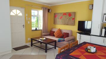 Chalet, Terrace, Garden View | Lounge