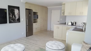 Apartamento, 2 habitaciones, balcón, vistas al jardín | Interior
