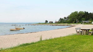 House | Beach - 8 Person Holiday Home in Ronde (Ronde)