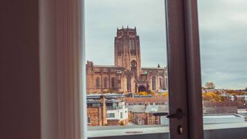 Apartment, 2 Bedrooms | City view