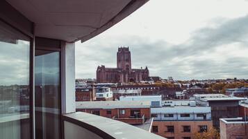 Apartment, 2 Bedrooms | City view