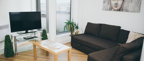 Apartment, 2 Bedrooms | Living room