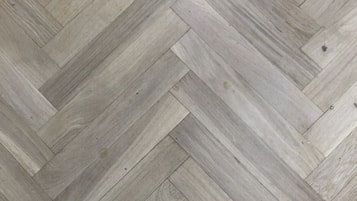 Silitysrauta/-lauta, ilmainen Wi-Fi, vuodevaatteet