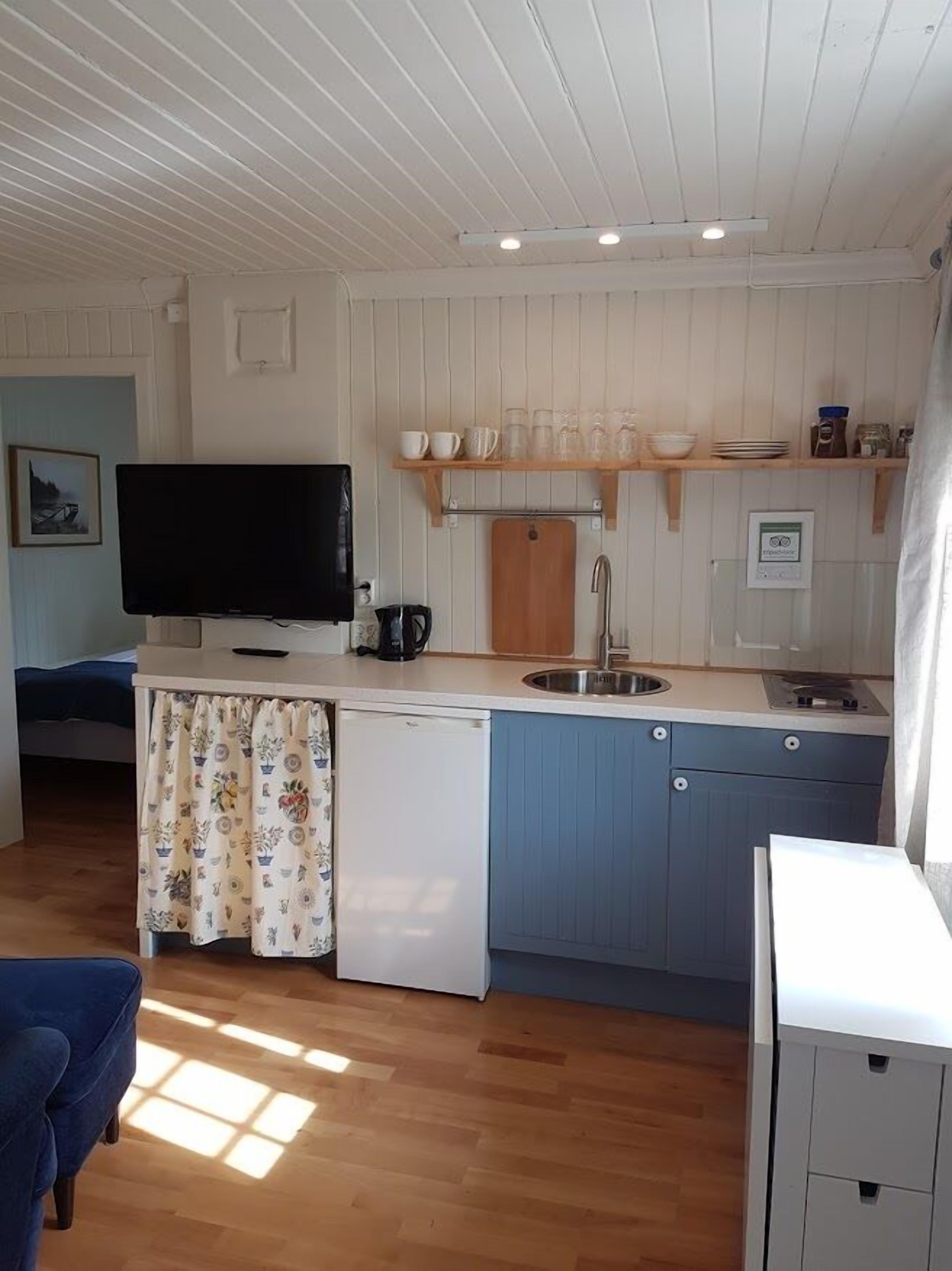 Jomfruburet | Private kitchen | Stovetop, dishwasher, coffee/tea maker, electric kettle